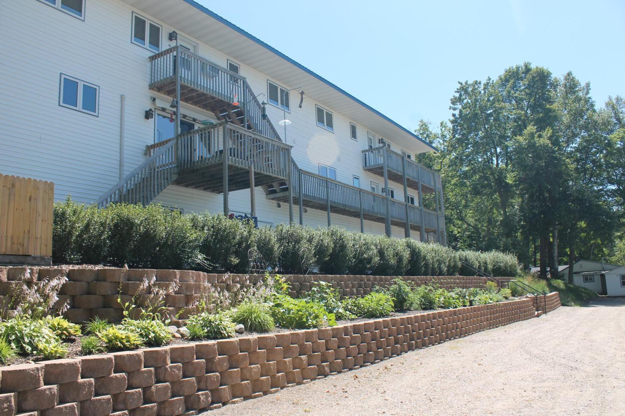 Viking Bay Resort And Lodge Miltona Bagian luar foto